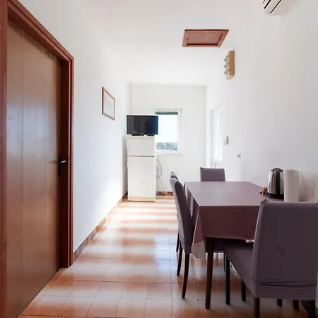 House Viola Ugljan